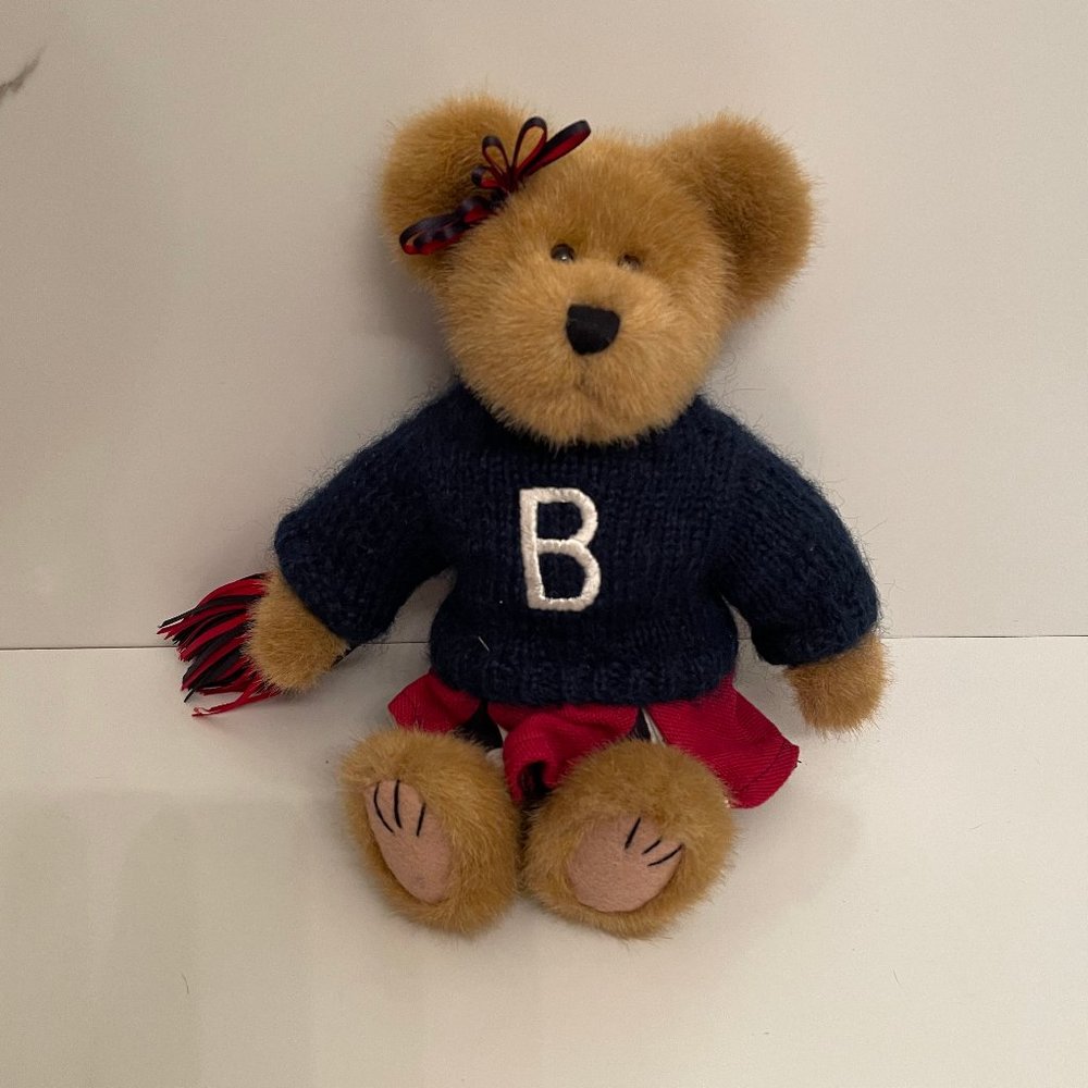 Boyds Bears Tami P Rally Cheer Leader Jointed Plush 12" Retired Sweater